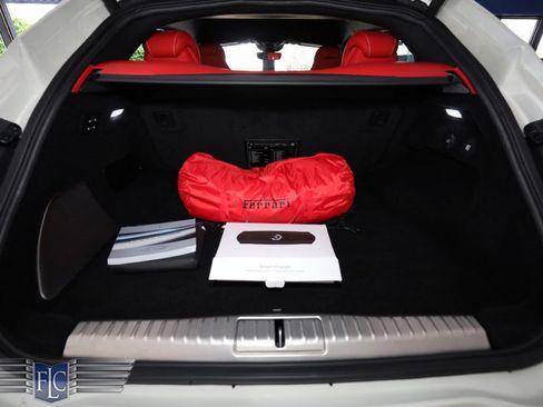 Used 2023 Ferrari Purosangue AWD/4WD image 22
