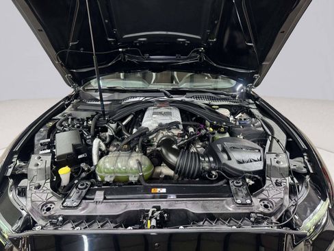 Used 2022 Ford Mustang Shelby GT500 w/ Technology Package RWD image 60