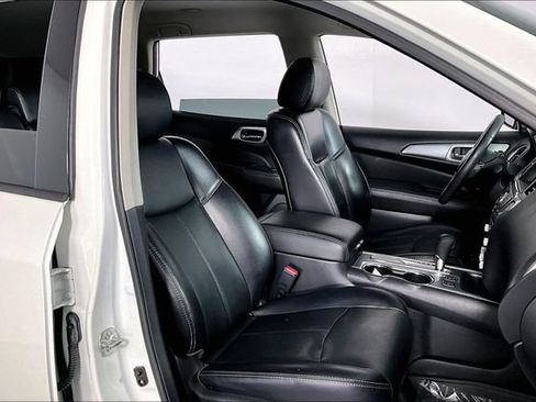 Used 2017 Nissan Pathfinder SL FWD image 9