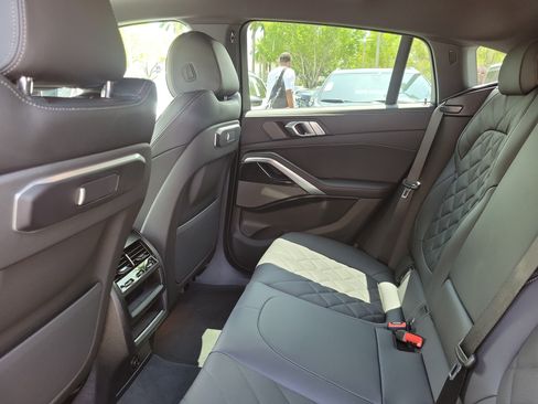 New 2027 BMW X6 xDrive40i w/ Premium Package AWD/4WD image 10