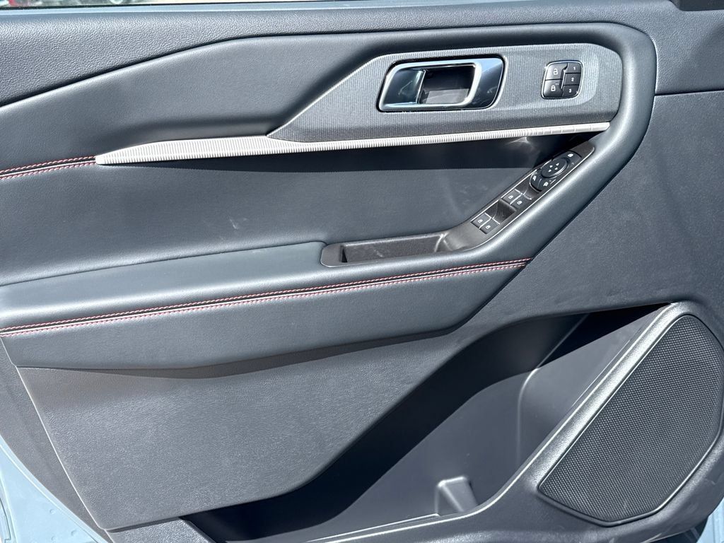New 2026 Ford Explorer ST-Line w/ Premium Package RWD image 19