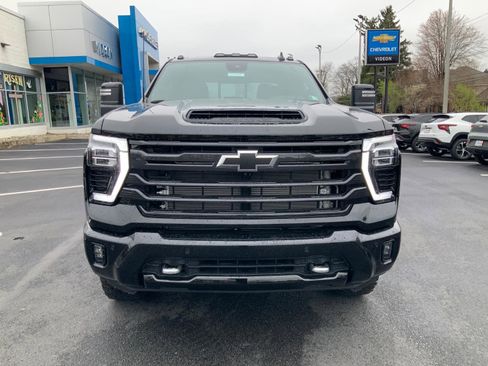 New 2026 Chevrolet Silverado 2500 High Country w/ High Country Premium Package AWD/4WD image 2