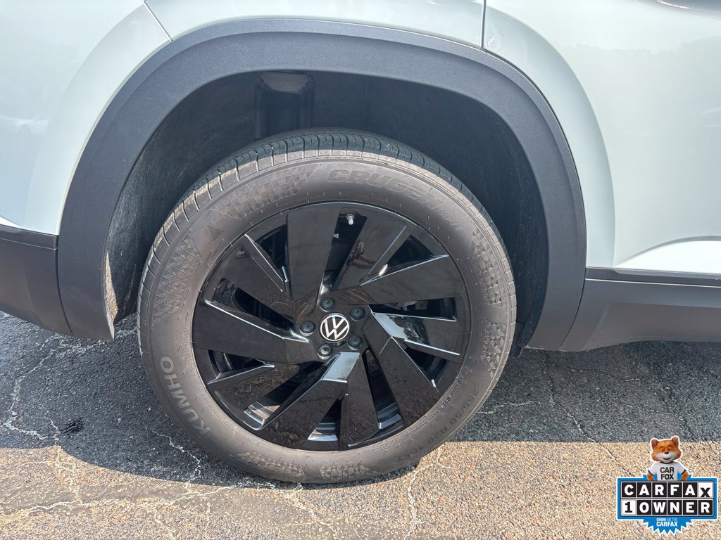 Used 2025 Volkswagen Atlas Cross Sport SE AWD/4WD image 11