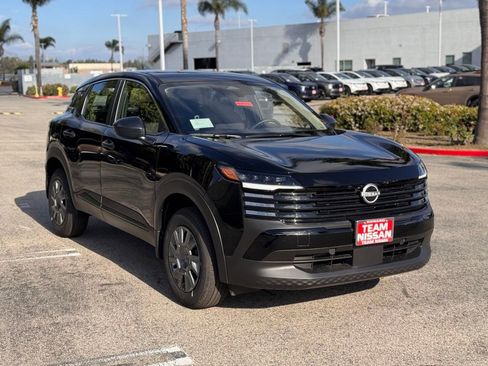 New 2026 Nissan Kicks S image 2