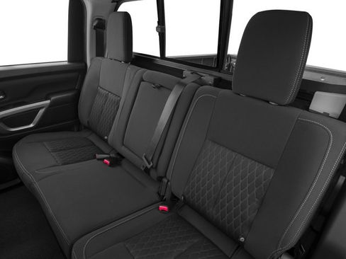 Used 2017 Nissan Titan SV AWD/4WD image 17