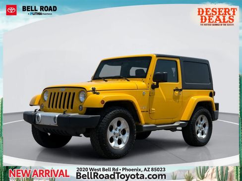 Used 2015 Jeep Wrangler Sahara w/ Connectivity Group AWD/4WD image 1