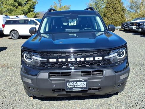 New 2025 Ford Bronco Sport Outer Banks w/ Outer Banks Tech Package+ AWD/4WD image 2