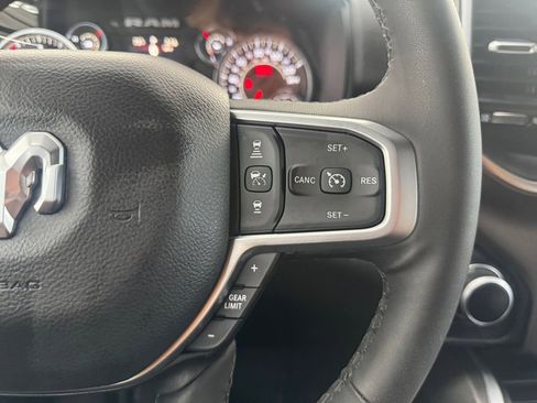 Used 2025 RAM 1500 Lone Star image 21