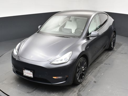 Used 2022 Tesla Model Y Performance image 20