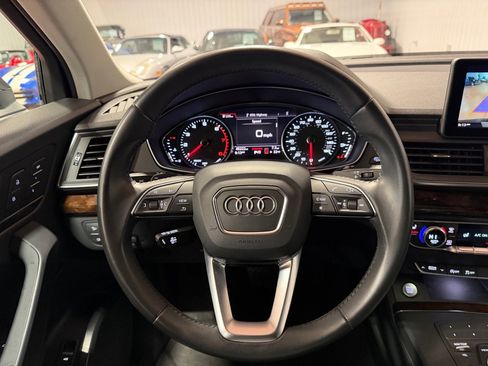 Used 2020 Audi Q5 2.0T Premium w/ Convenience Package image 28