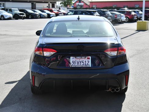 Used 2023 Toyota Corolla SE w/ SE Premium Package FWD image 7