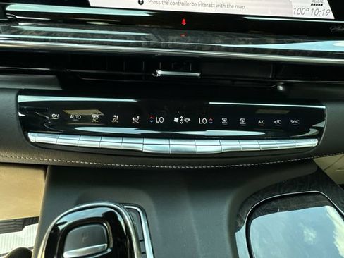 Certified 2021 Cadillac Escalade Premium Luxury RWD image 27