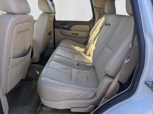 Used 2014 GMC Yukon SLE image 15