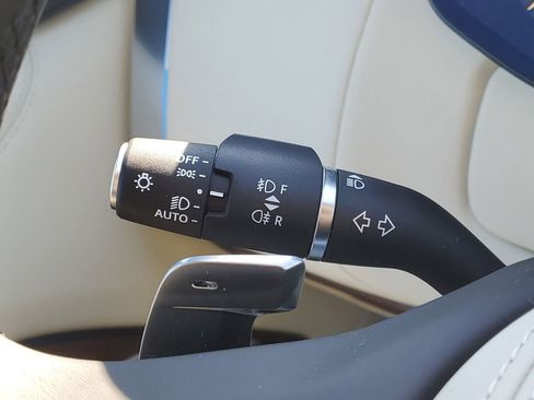 New 2026 Land Rover Range Rover Long Wheelbase SE image 17