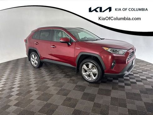 Used 2021 Toyota RAV4 Limited image 1