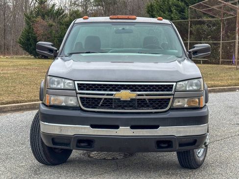 Used 2006 Chevrolet Silverado 3500 Work Truck w/ Snow Plow Prep Package image 7