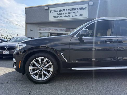 Used 2018 BMW X3 xDrive30i w/ Premium Package AWD/4WD image 11