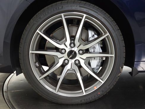Used 2026 Genesis G70 2.5T AWD/4WD image 7
