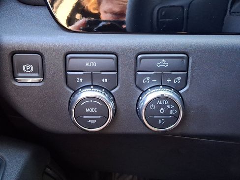 Certified 2026 GMC Sierra 1500 Elevation AWD/4WD image 25