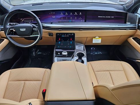 New 2026 Cadillac Escalade IQ Sport 2 w/ LPO, ONYX Package image 19