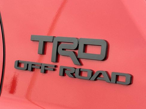 Used 2025 Toyota 4Runner TRD Off-Road Premium image 10