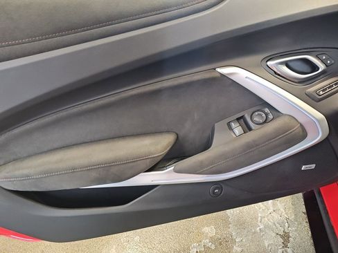 Used 2019 Chevrolet Camaro ZL1 image 16