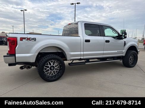 Used 2017 Ford F250 XLT w/ XLT Value Package image 24