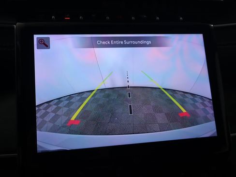 Used 2024 Jeep Grand Cherokee L Limited image 16