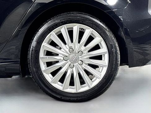 Used 2018 Audi A3 e-tron Premium Plus w/ Technology Package image 32