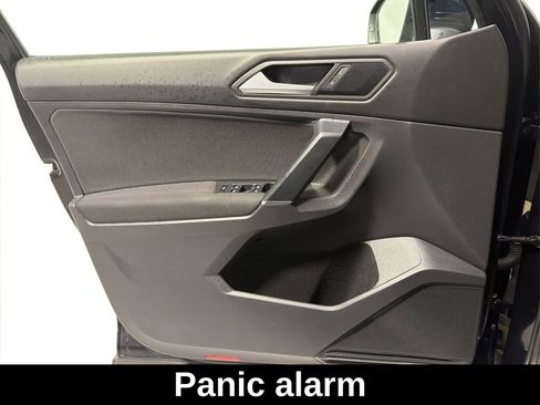 Used 2020 Volkswagen Tiguan S image 17