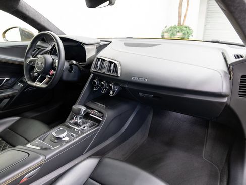 Used 2018 Audi R8 V10 plus AWD/4WD image 11