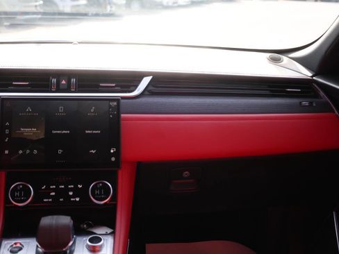 Used 2021 Jaguar F-PACE R-Dynamic S image 24