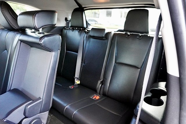 Used 2023 Toyota Highlander Limited FWD image 28
