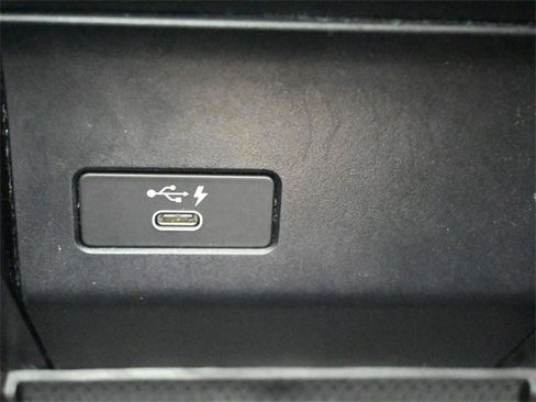 Used 2023 BMW X6 xDrive40i w/ M Sport Package image 4