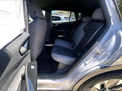 Used 2022 Volkswagen ID.4 Pro AWD/4WD image 19
