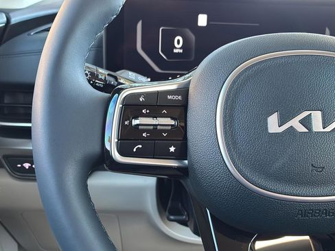 New 2026 Kia Carnival SX w/ SX Dark Edition Package image 24