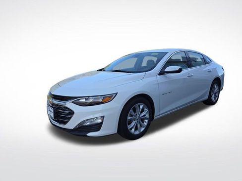 Used 2025 Chevrolet Malibu LT image 1