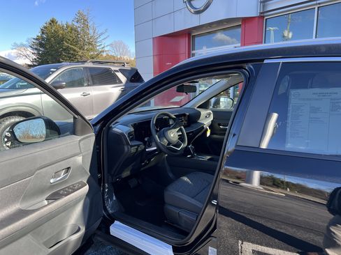 New 2025 Nissan Kicks SV w/ SV Premium Package AWD/4WD image 3