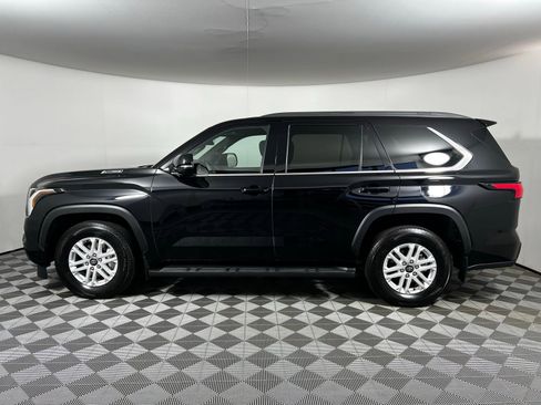 Certified 2025 Toyota Sequoia SR5 image 8