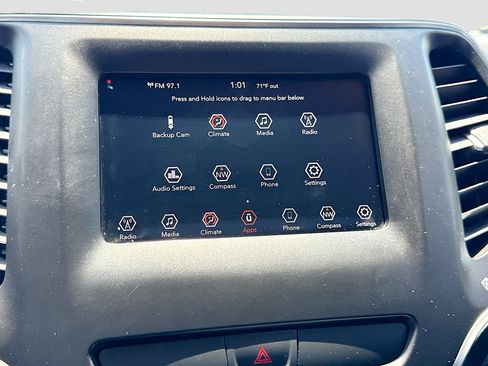 Used 2019 Jeep Cherokee Latitude Plus FWD image 27