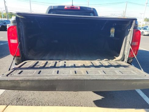 Used 2018 Chevrolet Colorado LT AWD/4WD image 14
