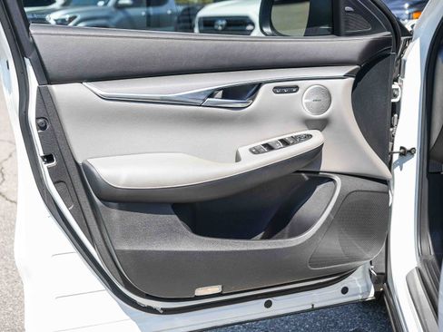 Used 2024 INFINITI QX50 Luxe FWD image 22