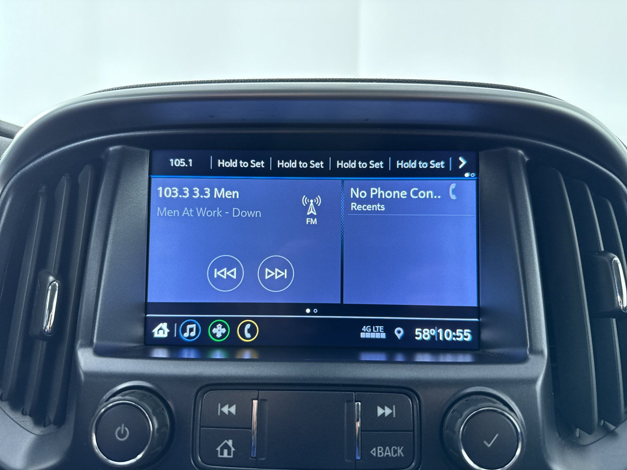 Used 2021 Chevrolet Colorado LT w/ LT Convenience Package AWD/4WD image 11