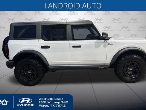 Used 2022 Ford Bronco Wildtrak image 10