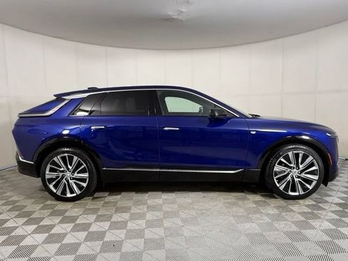 Certified 2024 Cadillac Lyriq Luxury w/ Nappa Leather Package RWD image 9