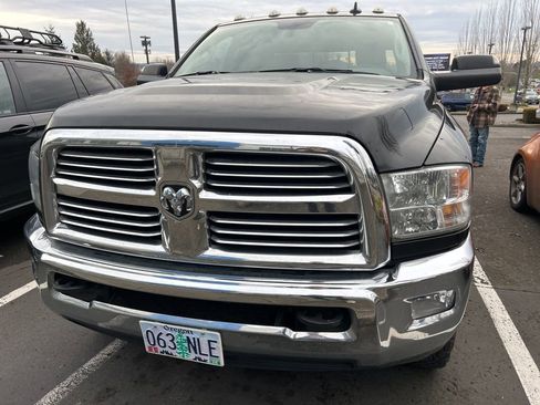 Used 2018 RAM 3500 Big Horn image 2