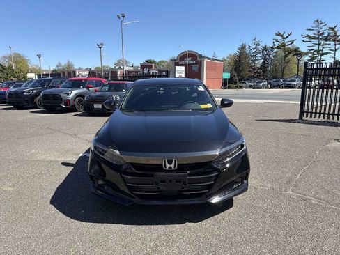 Used 2022 Honda Accord Sport image 3