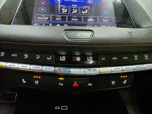 Used 2019 Cadillac XT4 Sport FWD image 34