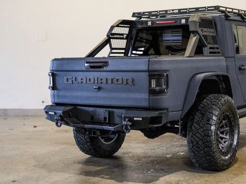 Used 2022 Jeep Gladiator Rubicon w/ Cold Weather Group image 39