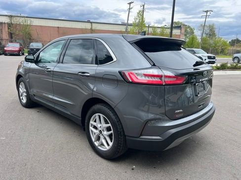 Used 2024 Ford Edge SEL w/ Convenience Package AWD/4WD image 7